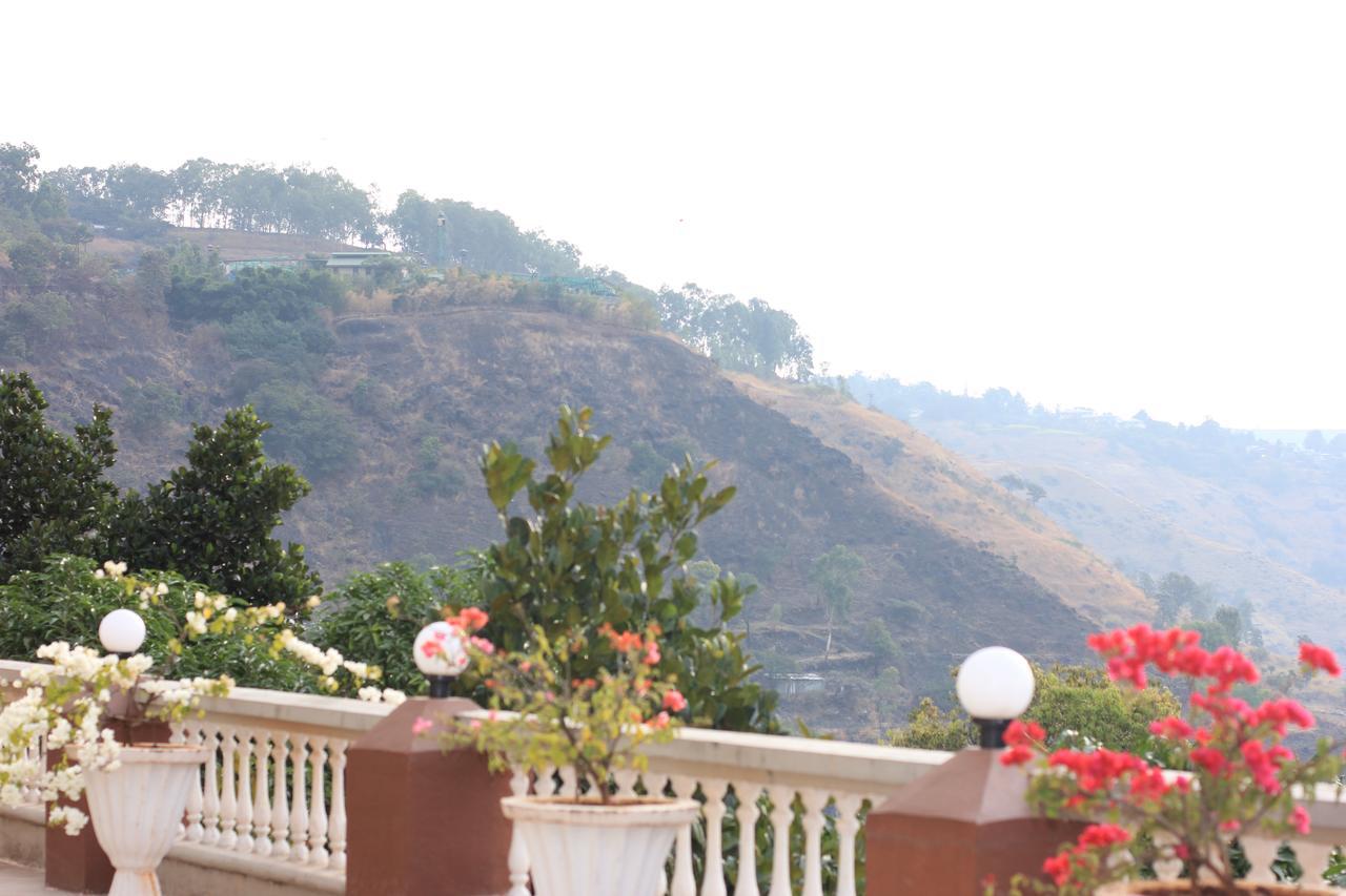 Mount View Executive Hotel Panchgani Buitenkant foto